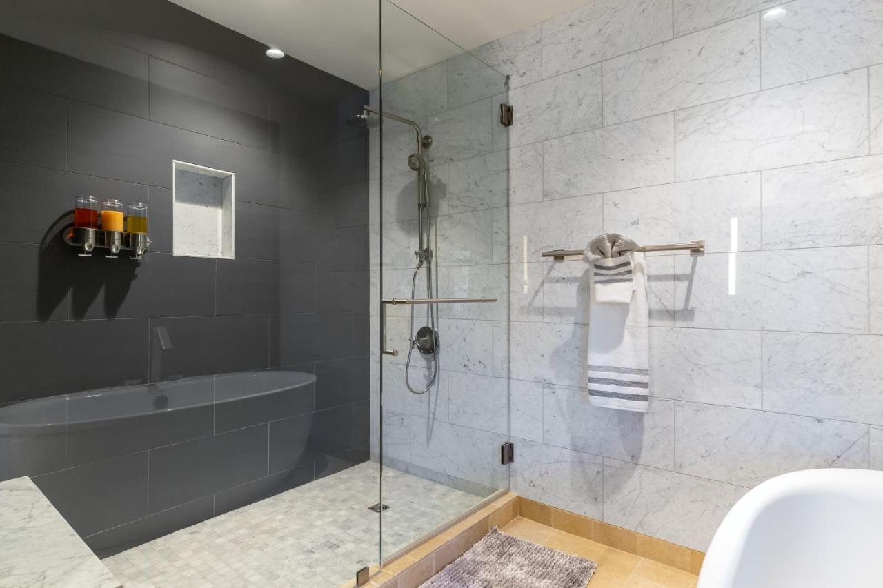Ultimate Luxury With Extras Galore Across From Heavenly Village & Gondola - Zalanta *